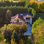 Ferma Gold By Pikhost * Tirana