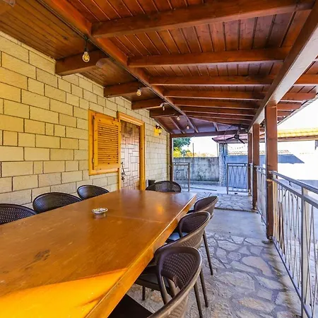 Apartament Ferma Gold By Pikhost