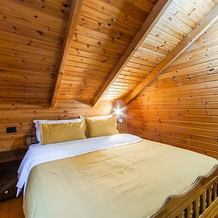 Ferma Gold By Pikhost Apartament *