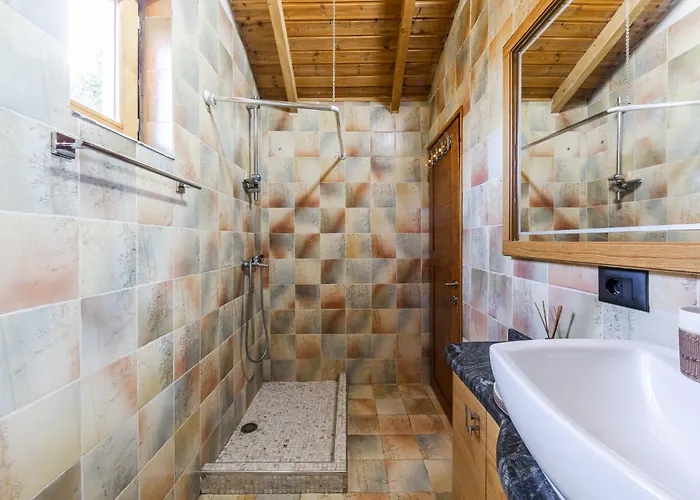 Ferma Gold By Pikhost * 地拉那